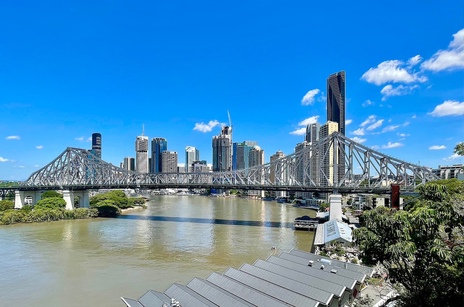 The Story Bridge and the Brisbane city skyline, Australia
